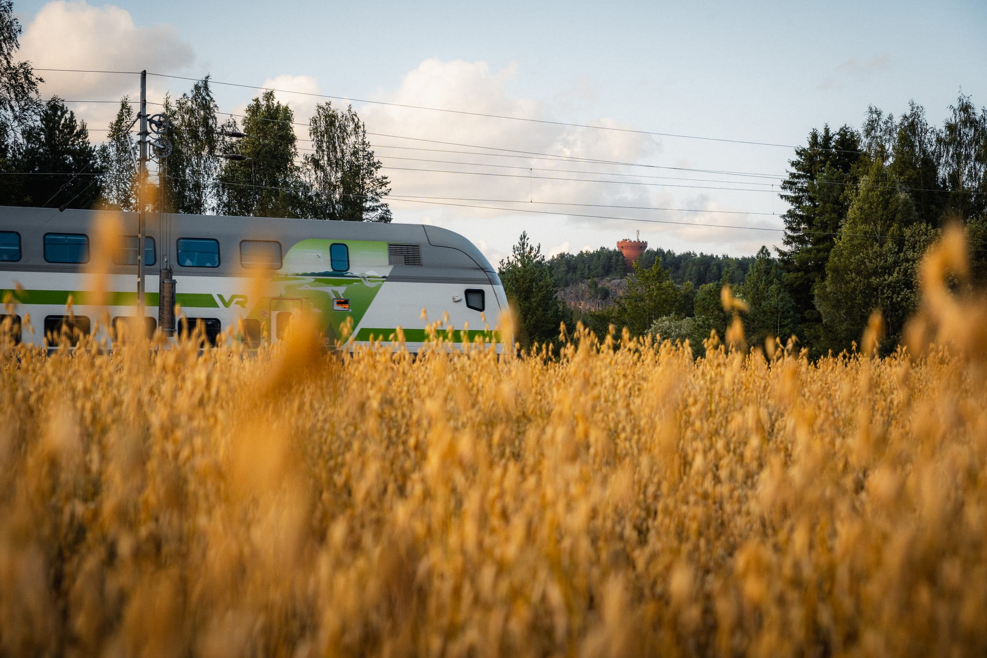 Zug der finnischen Bahn